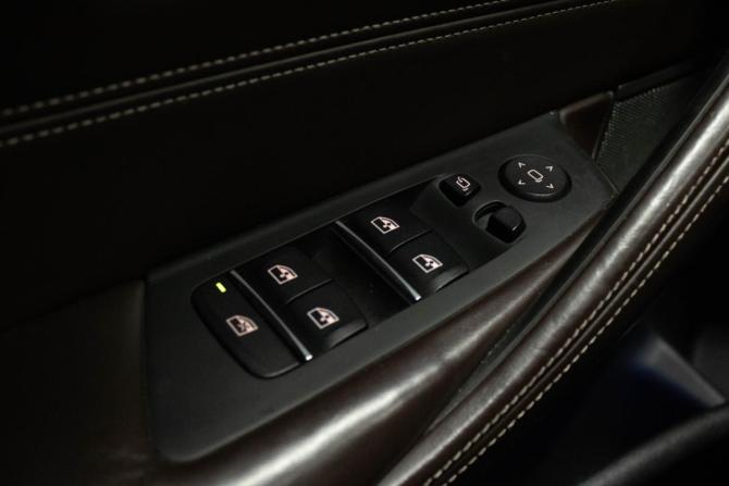 BMW 5 серии VII (G30/G31/G38) с пробегом 2019 года, цена 4 999 000 рублей, 94670 км, седан, Автокод Объявления