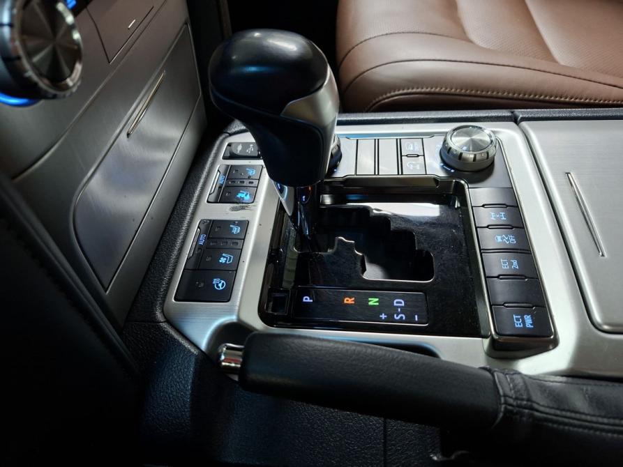 Toyota Land Cruiser 200 Series Рестайлинг 2 Москва  - изображение 16