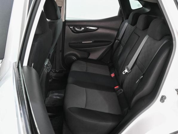 Nissan Qashqai II с пробегом 2018 года, цена 1 829 000 рублей, 69838 км, внедорожник, Автокод Объявления