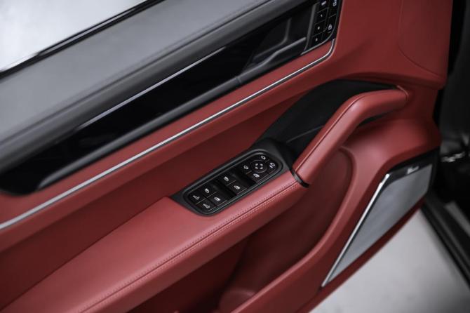 Новый Porsche Cayenne III Рестайлинг 2026 года, цена 25 900 000 рублей, внедорожник, Автокод Объявления
