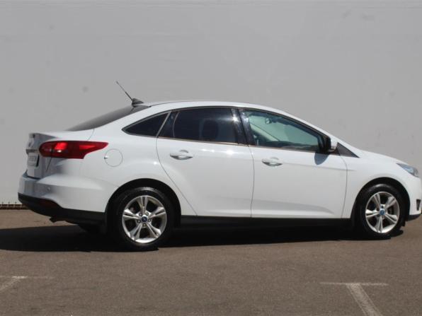 Ford Focus III Рестайлинг с пробегом 2018 года, цена 980 000 рублей, 83982 км, седан, Автокод Объявления