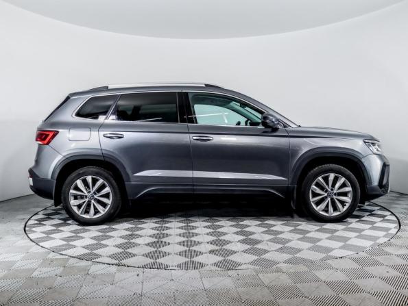 Volkswagen Taos I с пробегом 2021 года, цена 2 300 000 рублей, 75349 км, внедорожник, Автокод Объявления