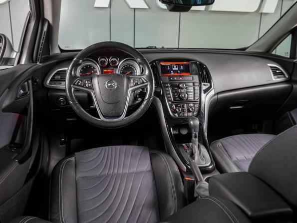 Opel Astra J Рестайлинг с пробегом 2014 года, цена 957 000 рублей, 173112 км, хэтчбек, Автокод Объявления