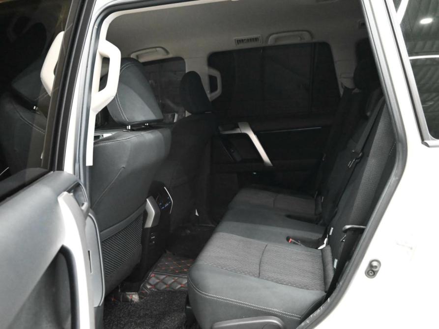 Toyota Land Cruiser Prado 150 Series Рестайлинг 3 Екатеринбург  - изображение 11
