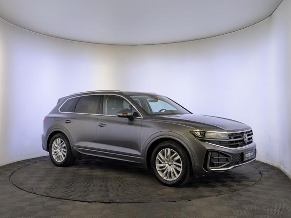 Volkswagen Touareg III Рестайлинг с пробегом 2025 года, цена 8 200 000 рублей, 2517 км, внедорожник, Автокод Объявления