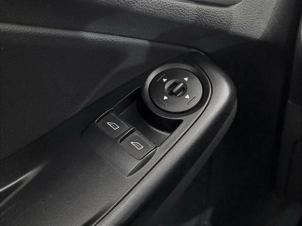 Ford Fiesta Mk6 Рестайлинг с пробегом 2016 года, цена 780 000 рублей, 131149 км, хэтчбек, Автокод Объявления