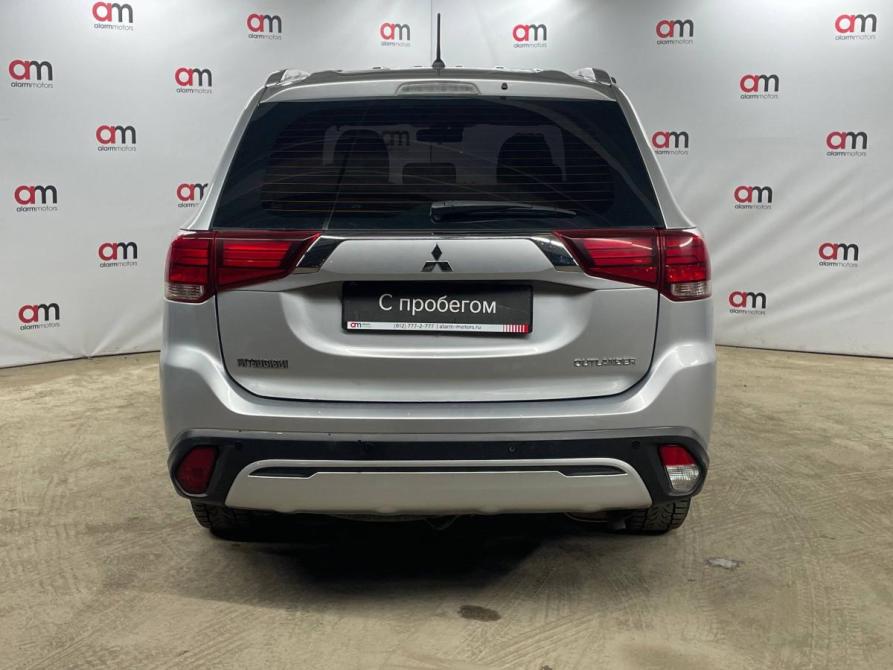 Mitsubishi Outlander III Рестайлинг 2 Санкт-Петербург  - изображение 5
