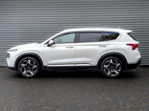 Hyundai Santa Fe IV Рестайлинг с пробегом 2022 года, цена 3 890 000 рублей, 28562 км, внедорожник, Автокод Объявления