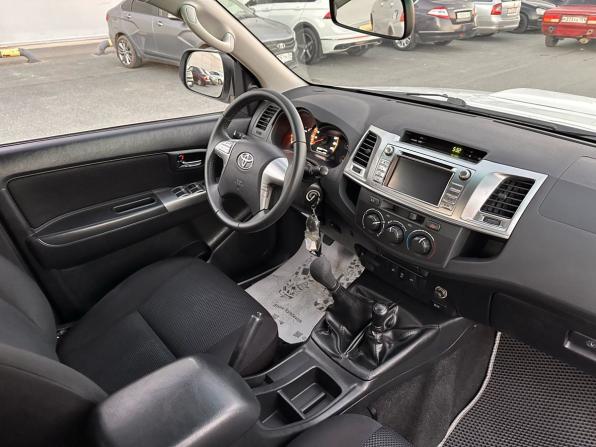 Toyota Hilux VII Рестайлинг с пробегом 2014 года, цена 2 499 000 рублей, 138000 км, offers.body_type.unknown, Автокод Объявления