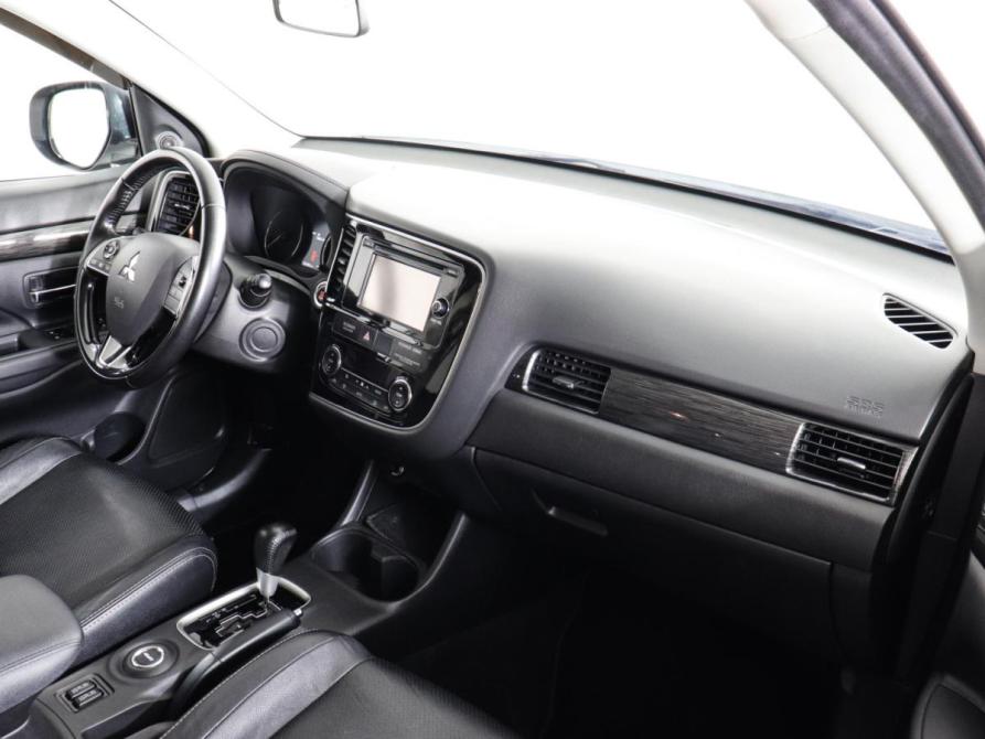 Mitsubishi Outlander III Рестайлинг 2 Химки  - изображение 11