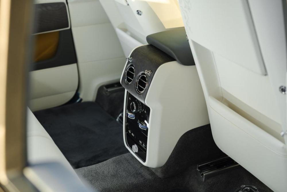 Rolls-Royce Cullinan I Рестайлинг Москва  - изображение 27