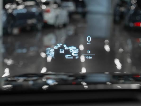 Li Auto (Lixiang) L9 I с пробегом 2024 года, цена 7 000 000 рублей, 33592 км, внедорожник, Автокод Объявления
