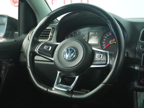 Volkswagen Polo V Рестайлинг с пробегом 2019 года, цена 1 128 000 рублей, 163802 км, седан, Автокод Объявления
