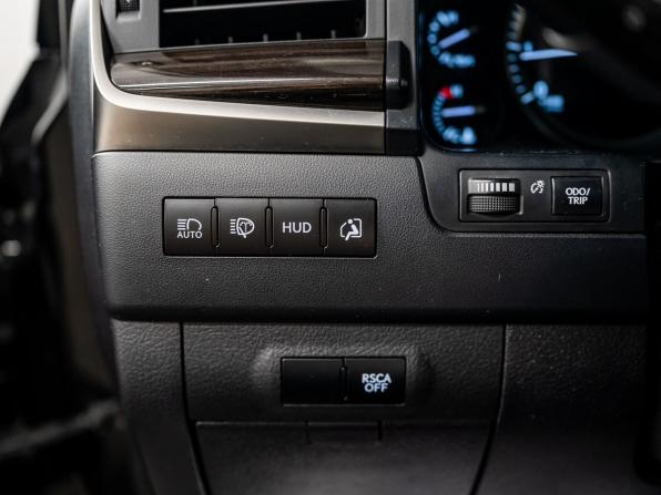 Lexus LX III Рестайлинг 2 с пробегом 2016 года, цена 6 360 000 рублей, 171000 км, внедорожник, Автокод Объявления
