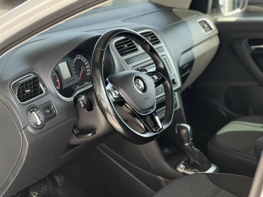 Volkswagen Polo V Рестайлинг Екатеринбург  - изображение 13