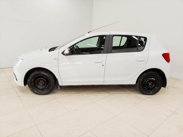 Renault Sandero II Рестайлинг с пробегом 2019 года, цена 895 100 рублей, 55146 км, хэтчбек, Автокод Объявления