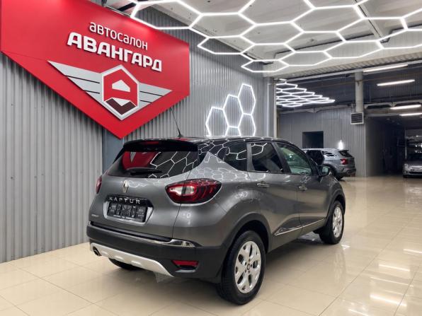 Renault Kaptur I с пробегом 2017 года, цена 1 140 000 рублей, 106184 км, внедорожник, Автокод Объявления