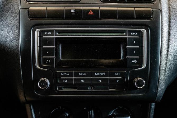 Volkswagen Polo V с пробегом 2013 года, цена 859 000 рублей, 168760 км, седан, Автокод Объявления