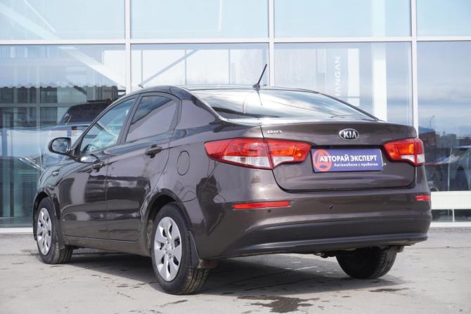 Kia Rio III Рестайлинг с пробегом 2015 года, цена 910 000 рублей, 170871 км, седан, Автокод Объявления