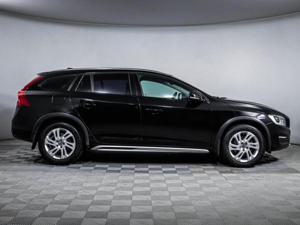 Volvo V60 Cross Country I с пробегом 2015 года, цена 1 720 000 рублей, 223001 км, универсал, Автокод Объявления