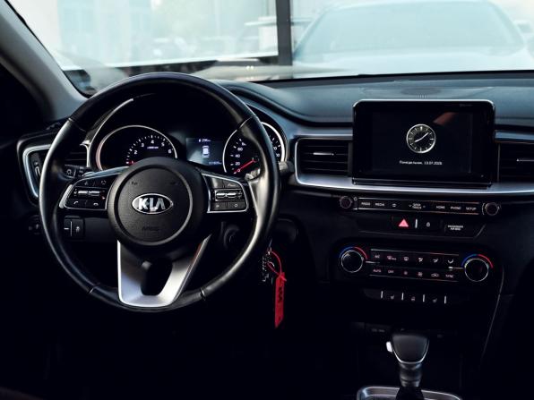 Kia Ceed III с пробегом 2019 года, цена 1 799 000 рублей, 101000 км, универсал, Автокод Объявления