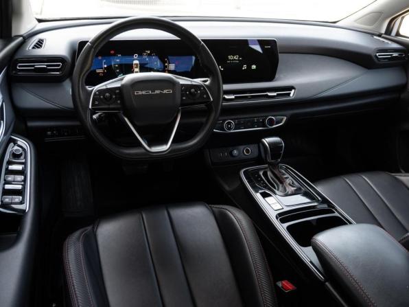 BAIC U5 Plus с пробегом 2023 года, цена 1 295 000 рублей, 34833 км, седан, Автокод Объявления