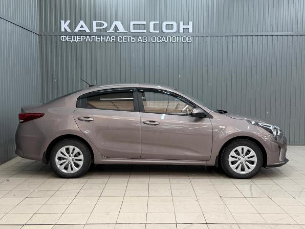 Kia Rio IV Рестайлинг с пробегом 2020 года, цена 1 499 000 рублей, 92883 км, седан, Автокод Объявления