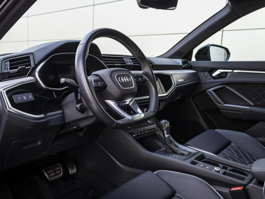 Audi Q3 II (F3) Москва  - изображение 10