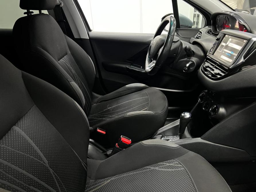 Peugeot 208 I Казань  - изображение 13