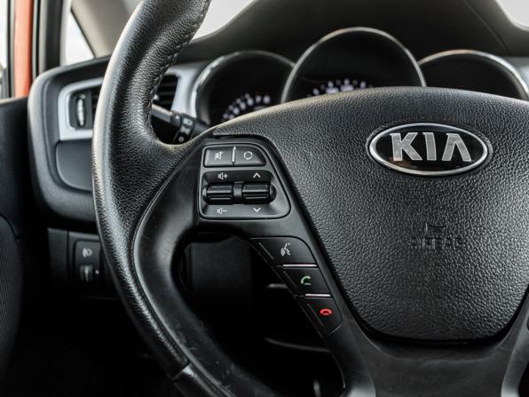 Kia Ceed II с пробегом 2014 года, цена 1 295 000 рублей, 82487 км, хэтчбек, Автокод Объявления