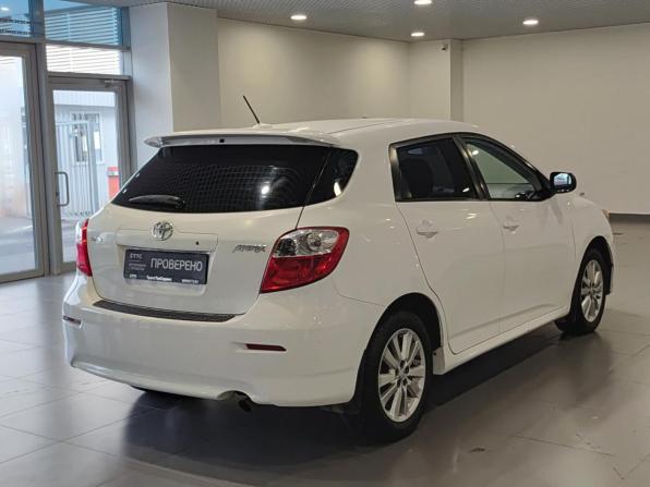 Toyota Matrix II (E140) с пробегом 2010 года, цена 905 000 рублей, 185676 км, хэтчбек, Автокод Объявления