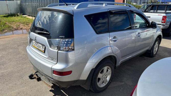 Mitsubishi Outlander II с пробегом 2008 года, цена 790 000 рублей, 232842 км, внедорожник, Автокод Объявления