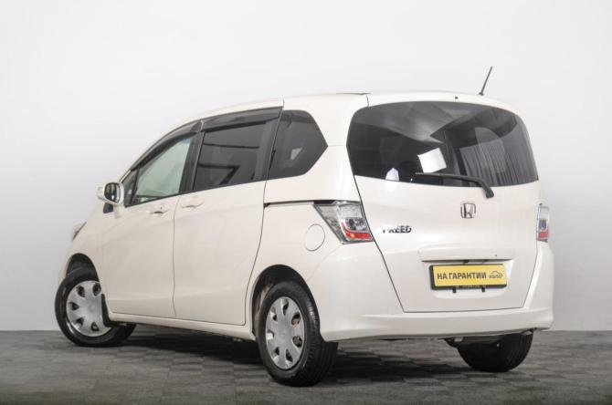 Honda Freed I Рестайлинг с пробегом 2012 года, цена 1 099 000 рублей, 143907 км, компактвэн, Автокод Объявления