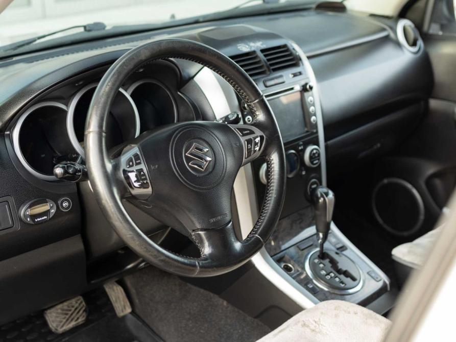 Suzuki Grand Vitara II Рестайлинг Новосибирск  - изображение 11