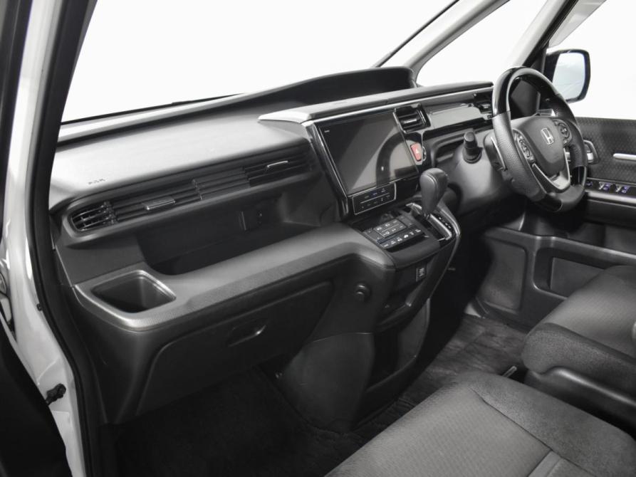 Honda Stepwgn V Рестайлинг Санкт-Петербург  - изображение 10