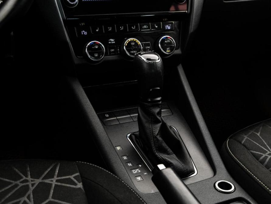 Skoda Octavia III (A7) Рестайлинг Санкт-Петербург  - изображение 12