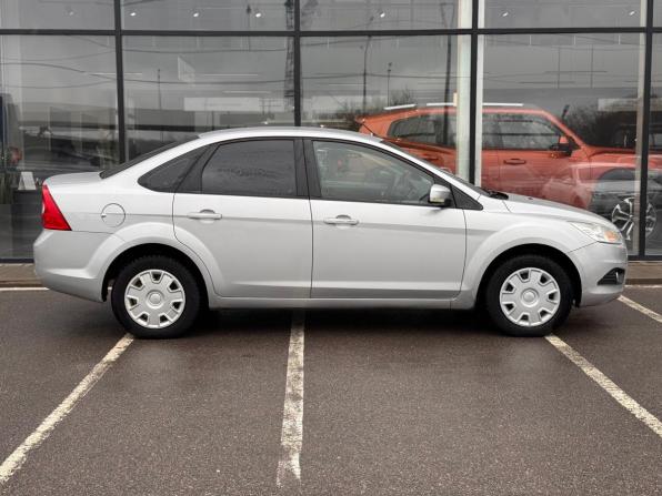 Ford Focus II Рестайлинг с пробегом 2010 года, цена 570 000 рублей, 256158 км, седан, Автокод Объявления