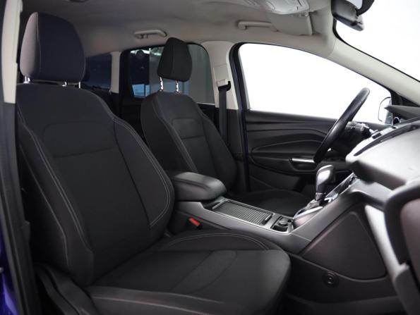 Ford Kuga II Рестайлинг с пробегом 2017 года, цена 1 249 000 рублей, 259268 км, внедорожник, Автокод Объявления