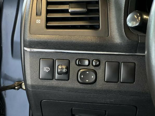 Toyota Avensis III с пробегом 2010 года, цена 995 000 рублей, 302480 км, седан, Автокод Объявления