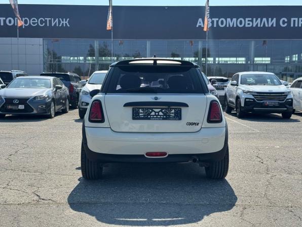 Mini Hatch II (R56) Рестайлинг с пробегом 2010 года, цена 700 000 рублей, 267000 км, хэтчбек, Автокод Объявления