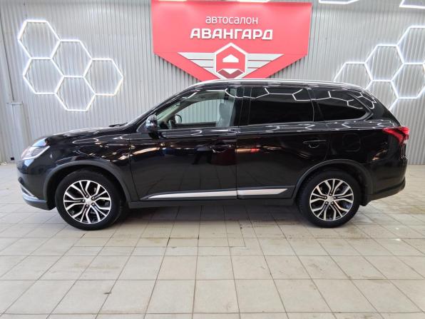 Mitsubishi Outlander III Рестайлинг 2 с пробегом 2017 года, цена 1 800 000 рублей, 168708 км, внедорожник, Автокод Объявления