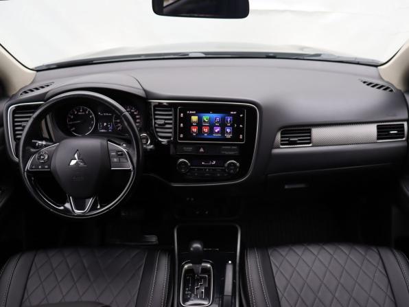 Mitsubishi Outlander III Рестайлинг 3 с пробегом 2018 года, цена 1 730 000 рублей, 114857 км, внедорожник, Автокод Объявления