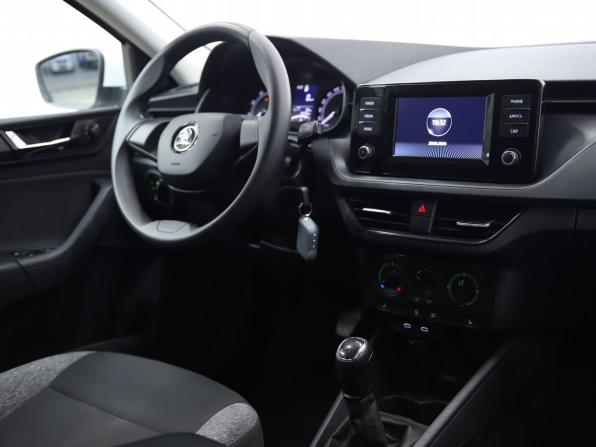 Skoda Rapid II с пробегом 2020 года, цена 1 390 000 рублей, 92256 км, лифтбек, Автокод Объявления