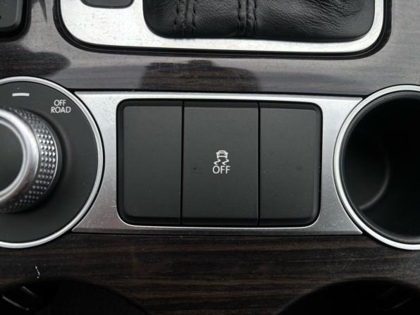 Volkswagen Touareg II Рестайлинг с пробегом 2015 года, цена 2 550 000 рублей, 153652 км, внедорожник, Автокод Объявления