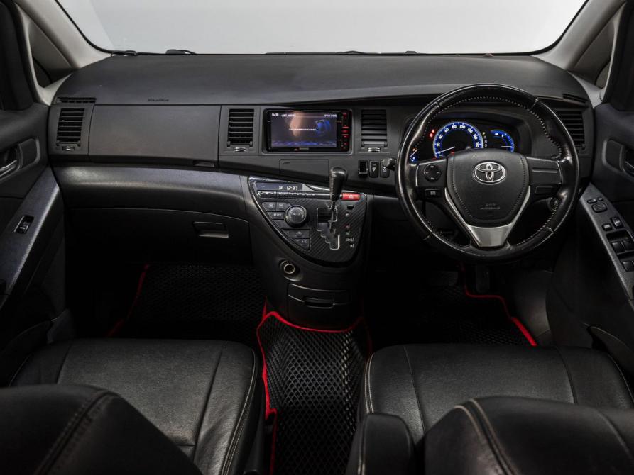 Toyota ISis I Рестайлинг Тюмень  - изображение 18