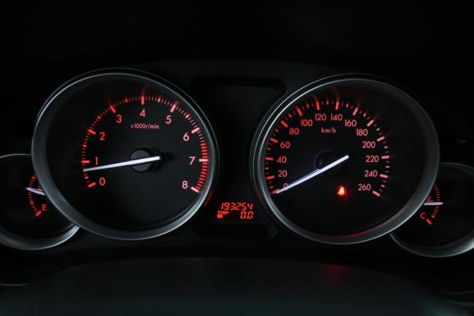 Mazda 6 II (GH) Рестайлинг с пробегом 2011 года, цена 930 000 рублей, 193253 км, седан, Автокод Объявления