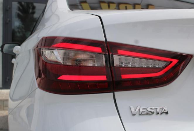 Lada (ВАЗ) Vesta I Рестайлинг (NG) с пробегом 2025 года, цена 1 595 000 рублей, 19453 км, седан, Автокод Объявления