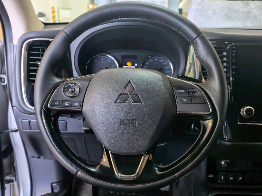 Mitsubishi Outlander III Рестайлинг 3 Стерлитамак  - изображение 9