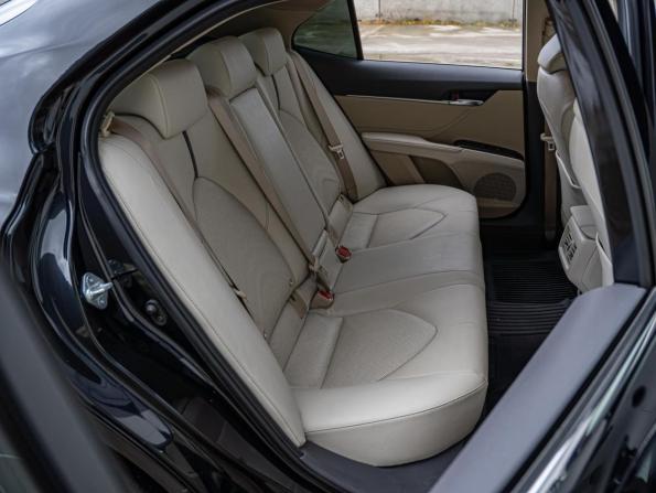 Toyota Camry VIII (XV70) Рестайлинг с пробегом 2021 года, цена 2 850 000 рублей, 68297 км, седан, Автокод Объявления