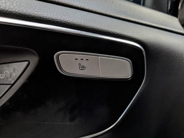 Mercedes-Benz V-Класс III (W447) Рестайлинг с пробегом 2022 года, цена 6 500 000 рублей, 119000 км, минивэн, Автокод Объявления